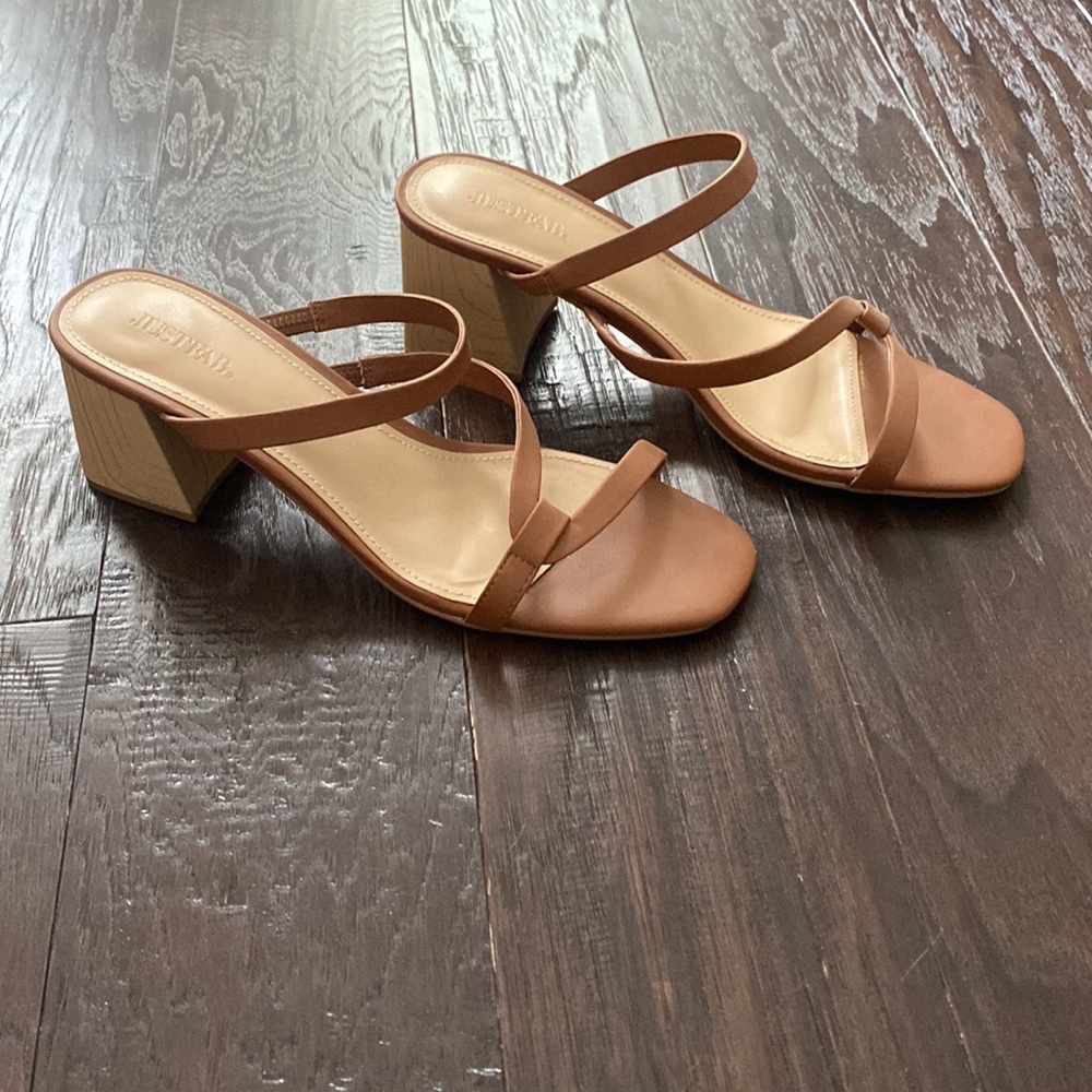 Just Fab Cognac heeled sandal